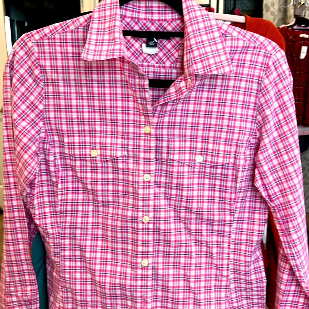 Banana Republic Pink Button Down- Lightweight